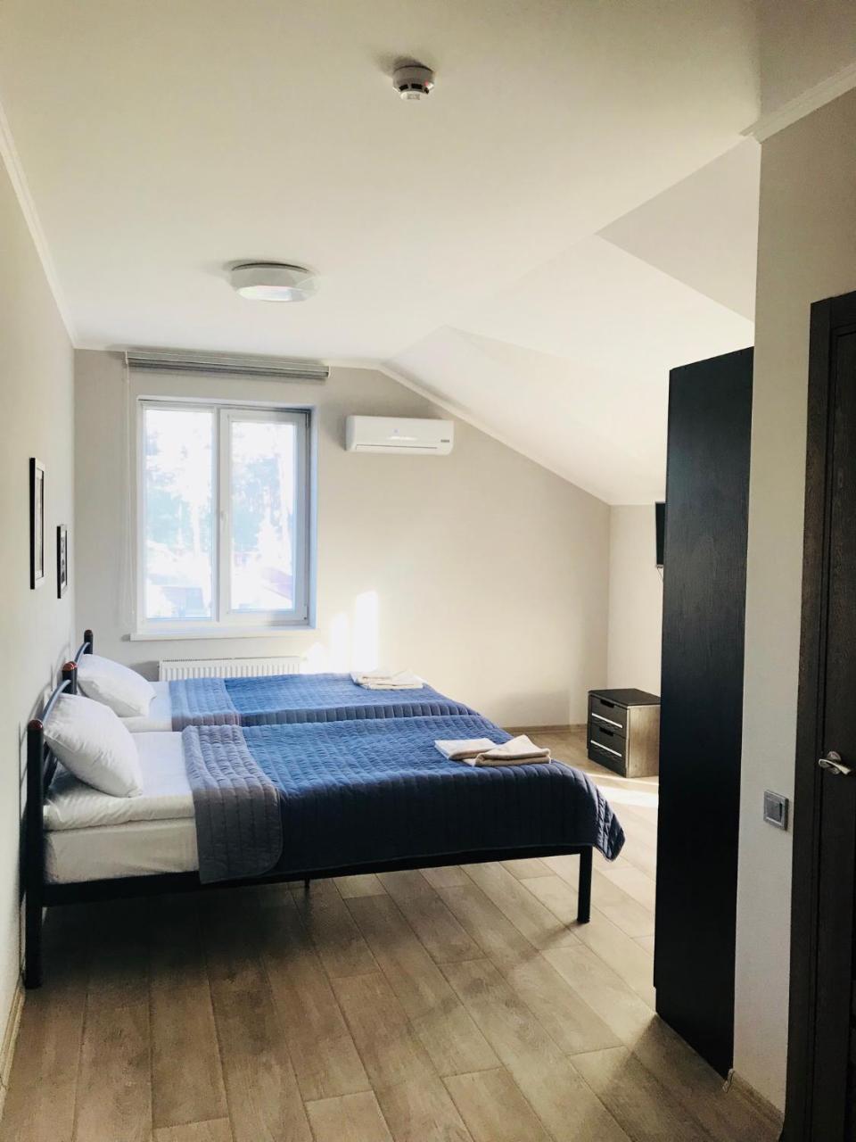 Hotel Motozona Brjuchovyči Exteriér fotografie